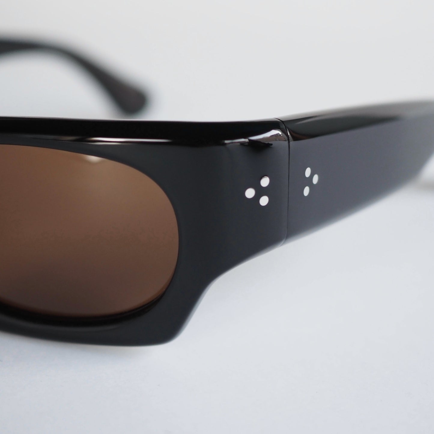 Kerewan col.Black-Tobacco