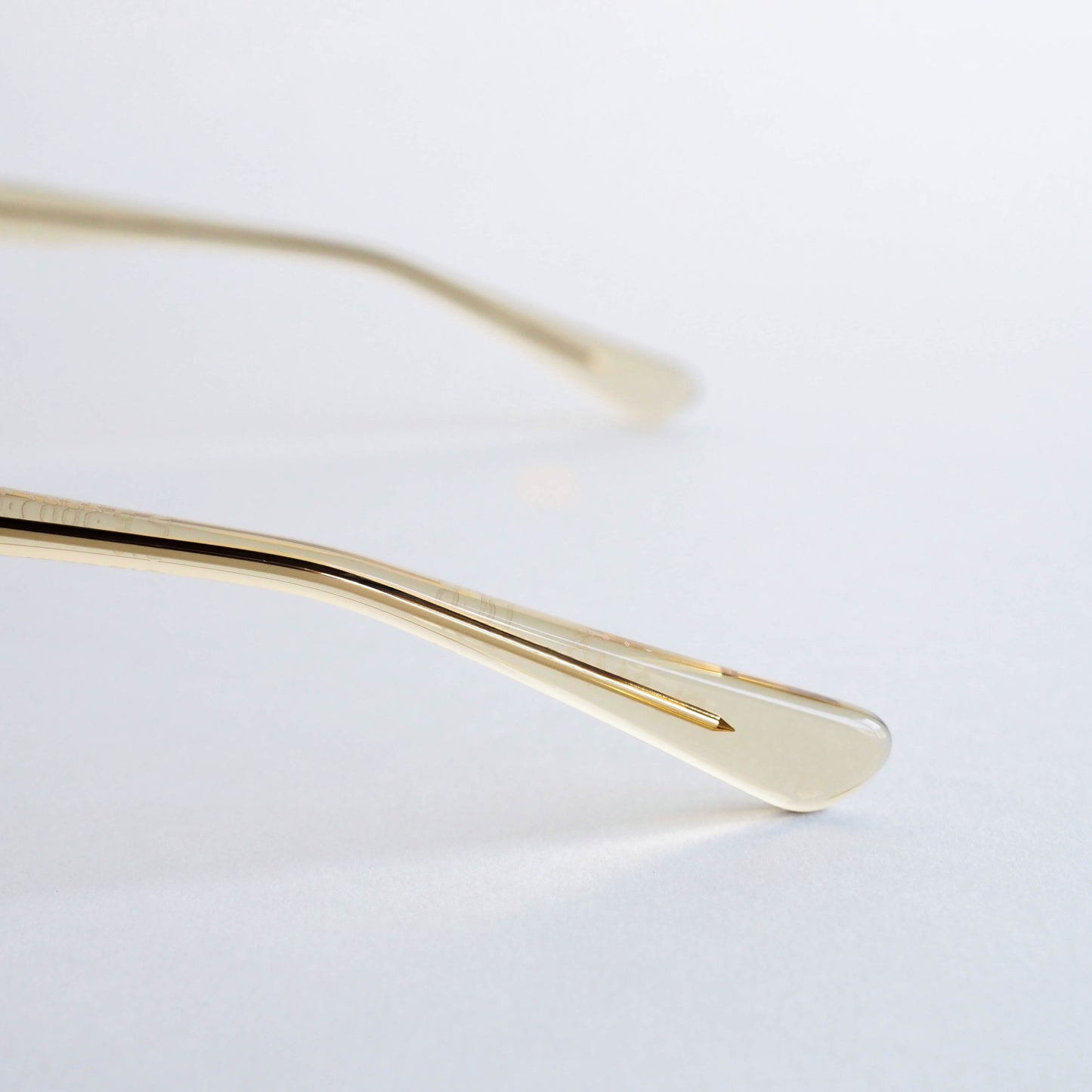 VOILA col.Dusty Champagne