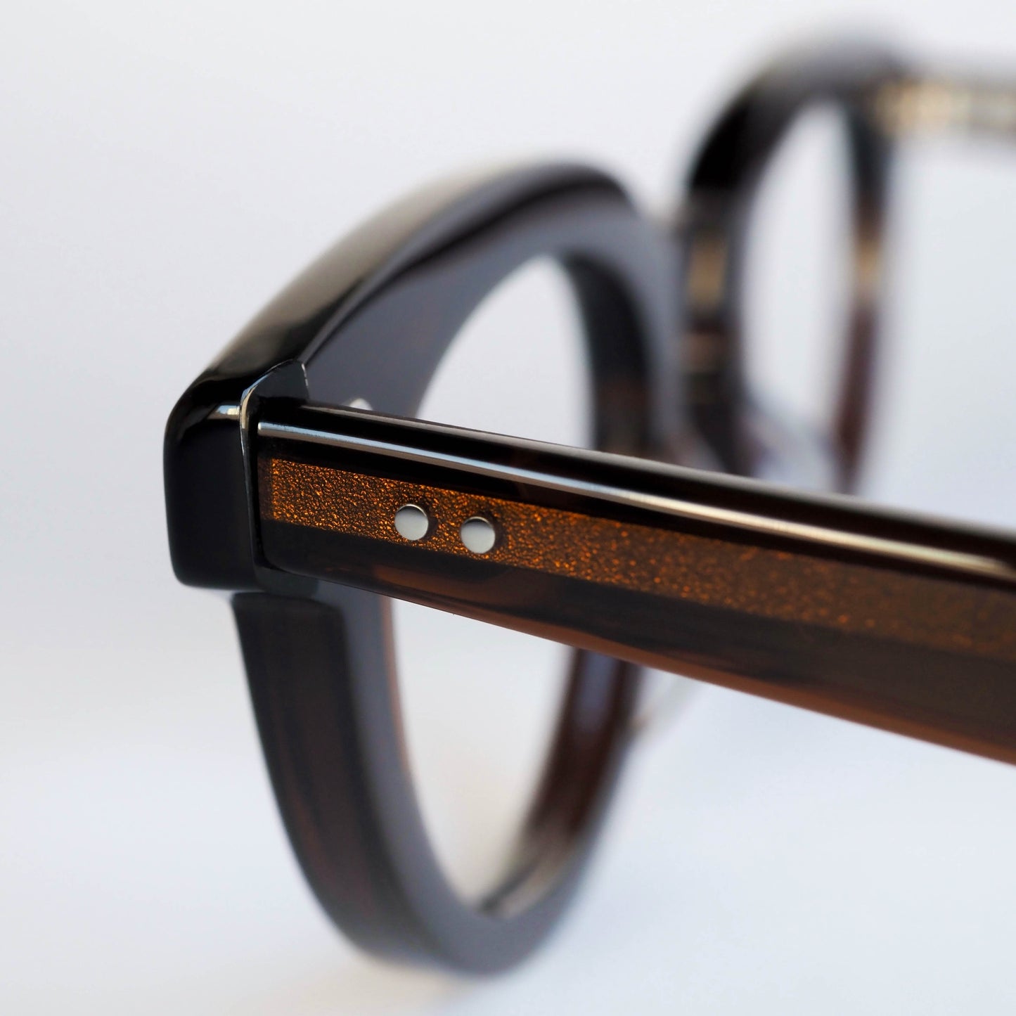 Black Dog col.Midnight Wine