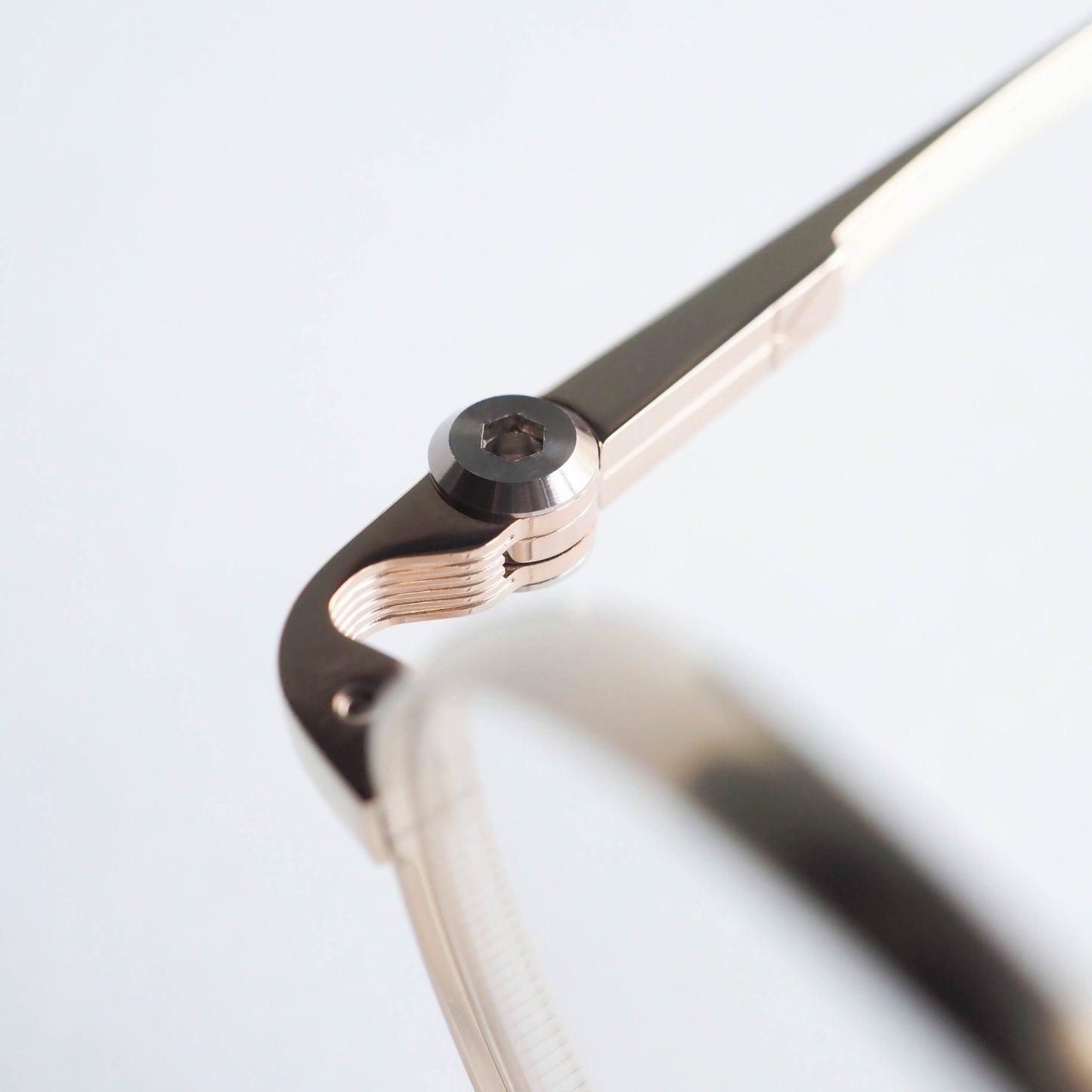 PASADENA col.01 (White gold)