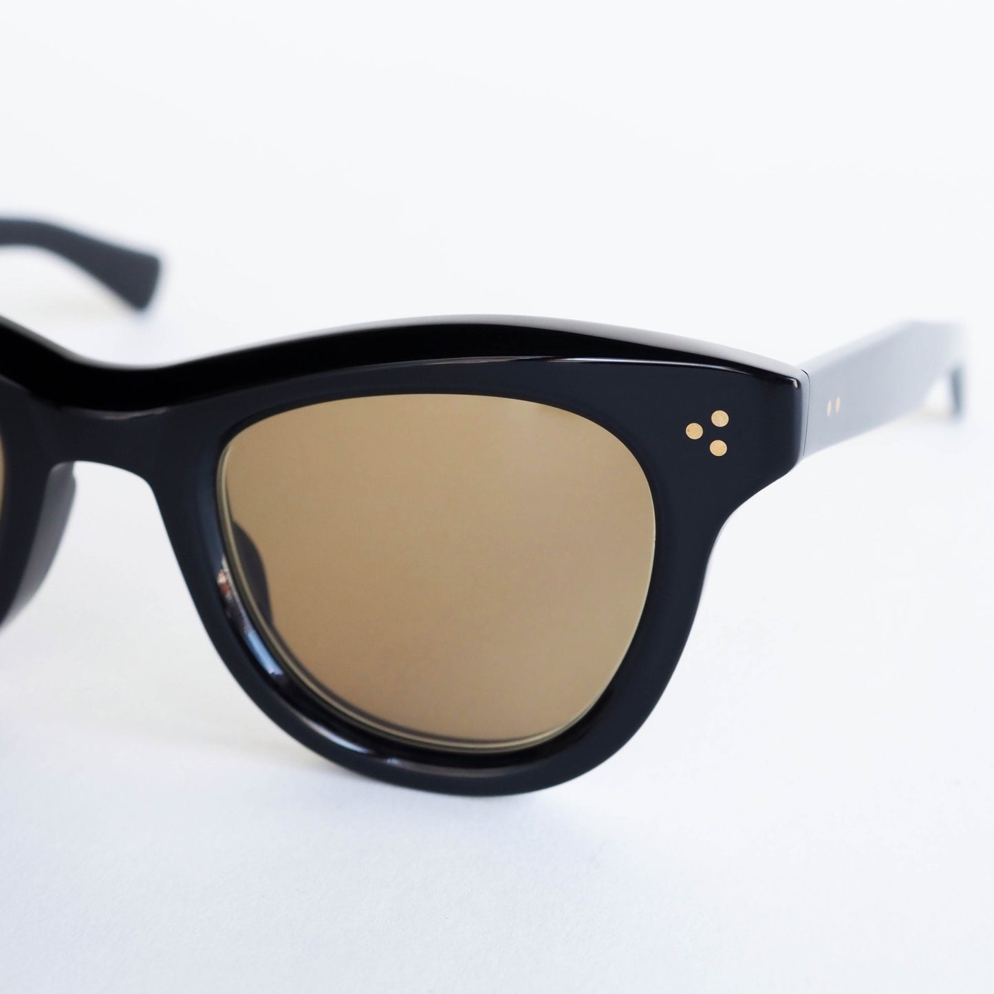 LE CHAT col.Piano Black