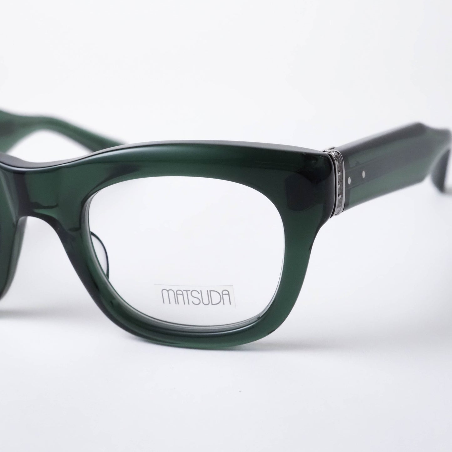M1042 col.BGN
