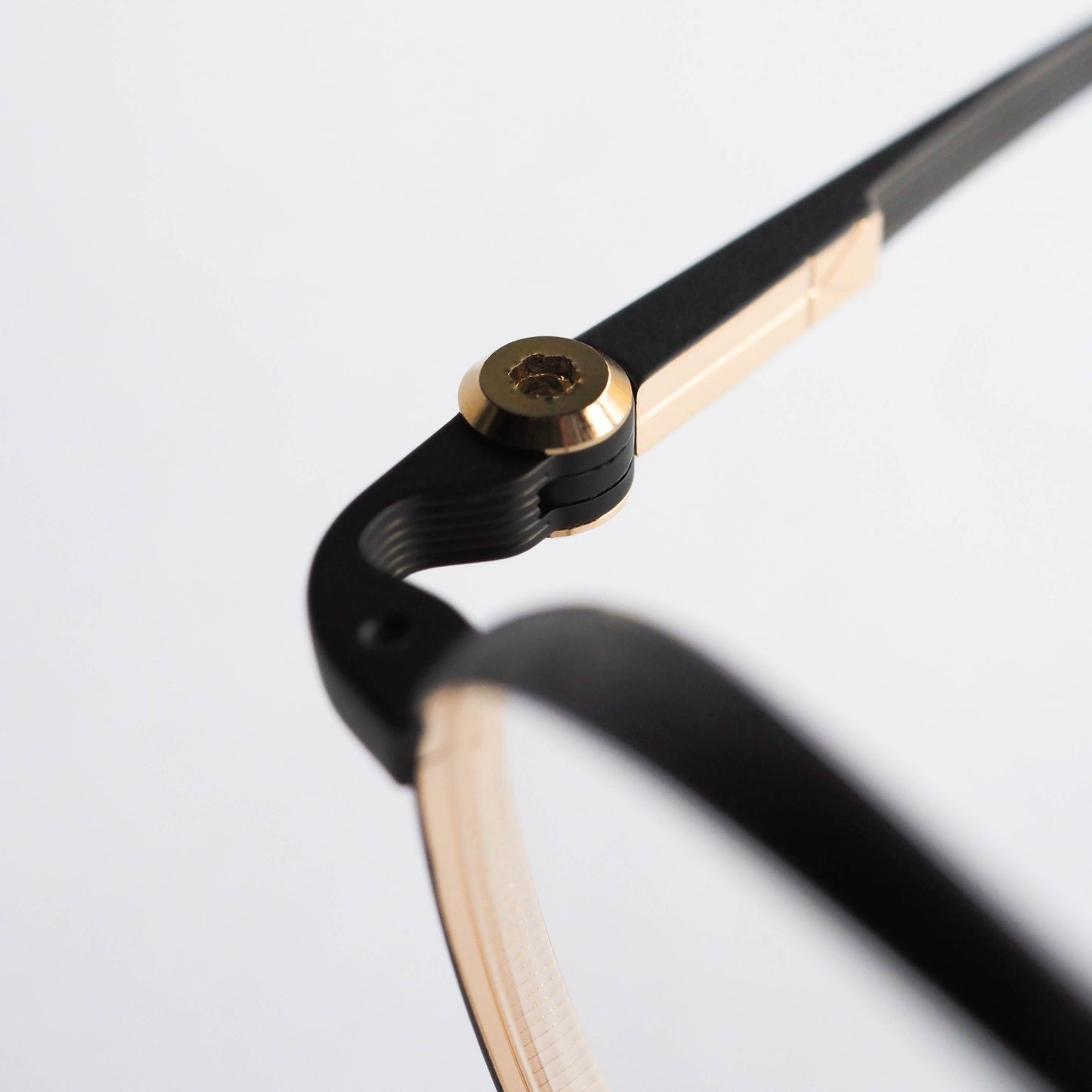 PALM SPRINGS col.03 (Black / White gold)