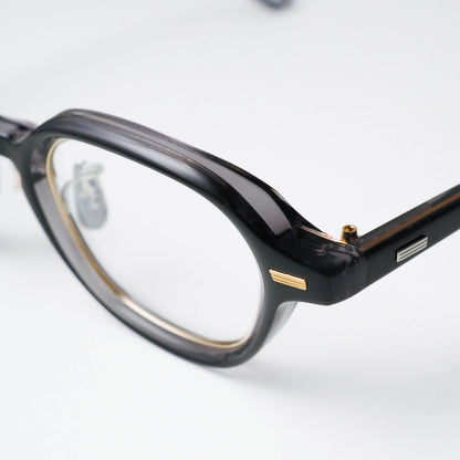 BEACON col.02 (Black Clear / White gold)