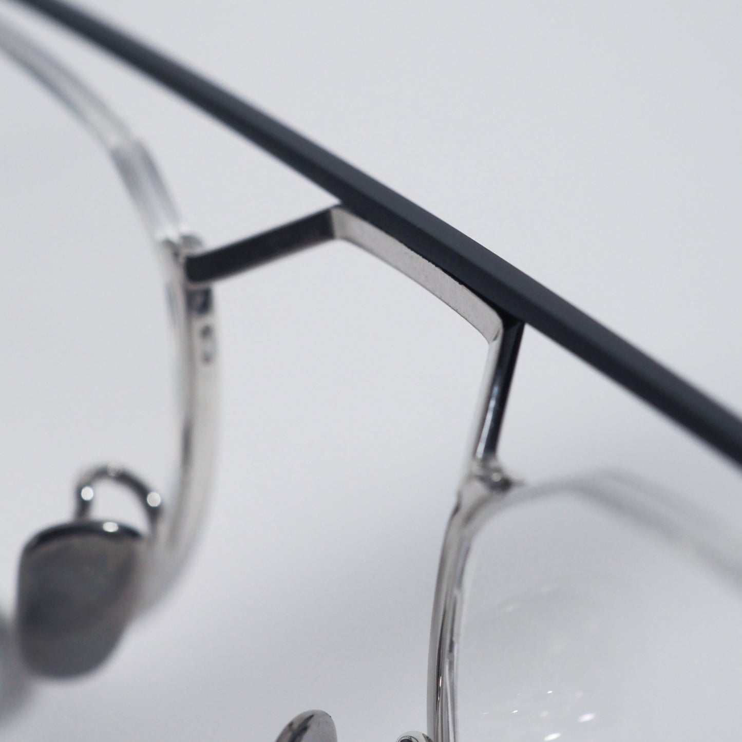 YA-041 col.02（black matte / silver）