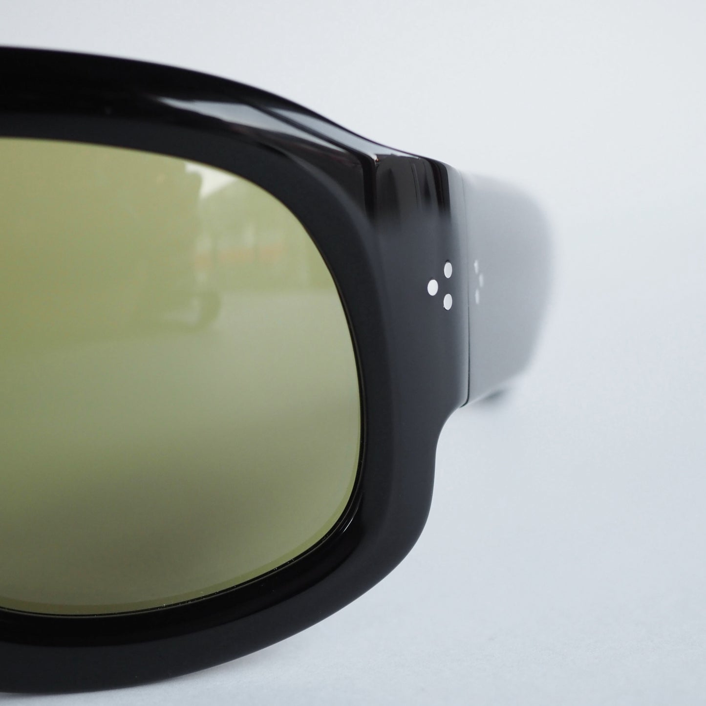 Mari col.Black-Warm Olive