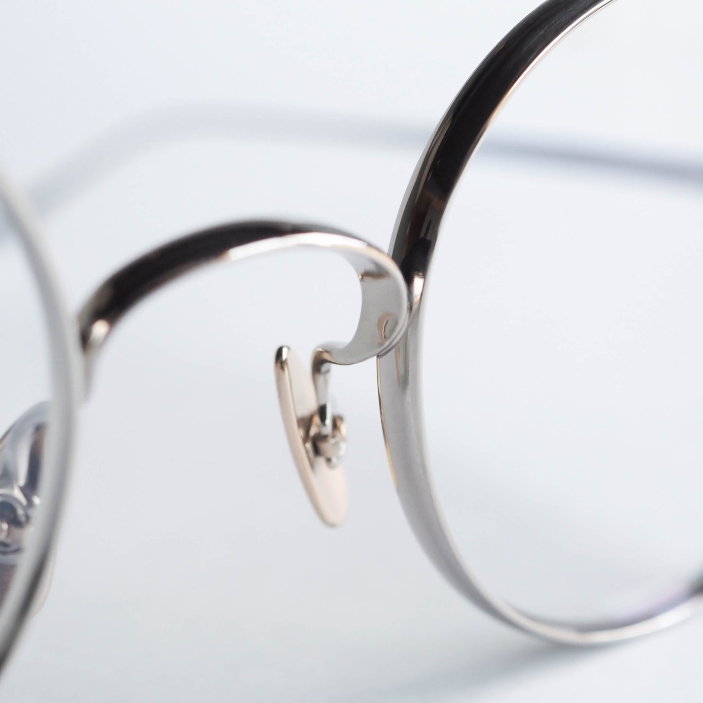 PASADENA col.02 (Titanium)