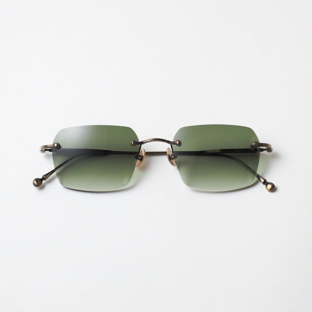 M5008 SUN col.AG