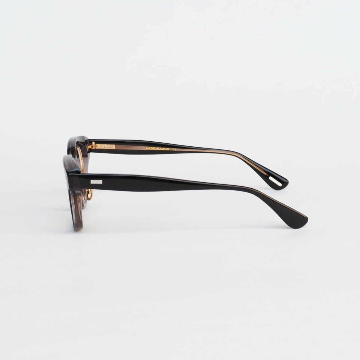 DIABLO col.02の側面