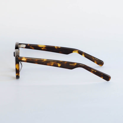 Black Dog col.Tobacco Sunburst