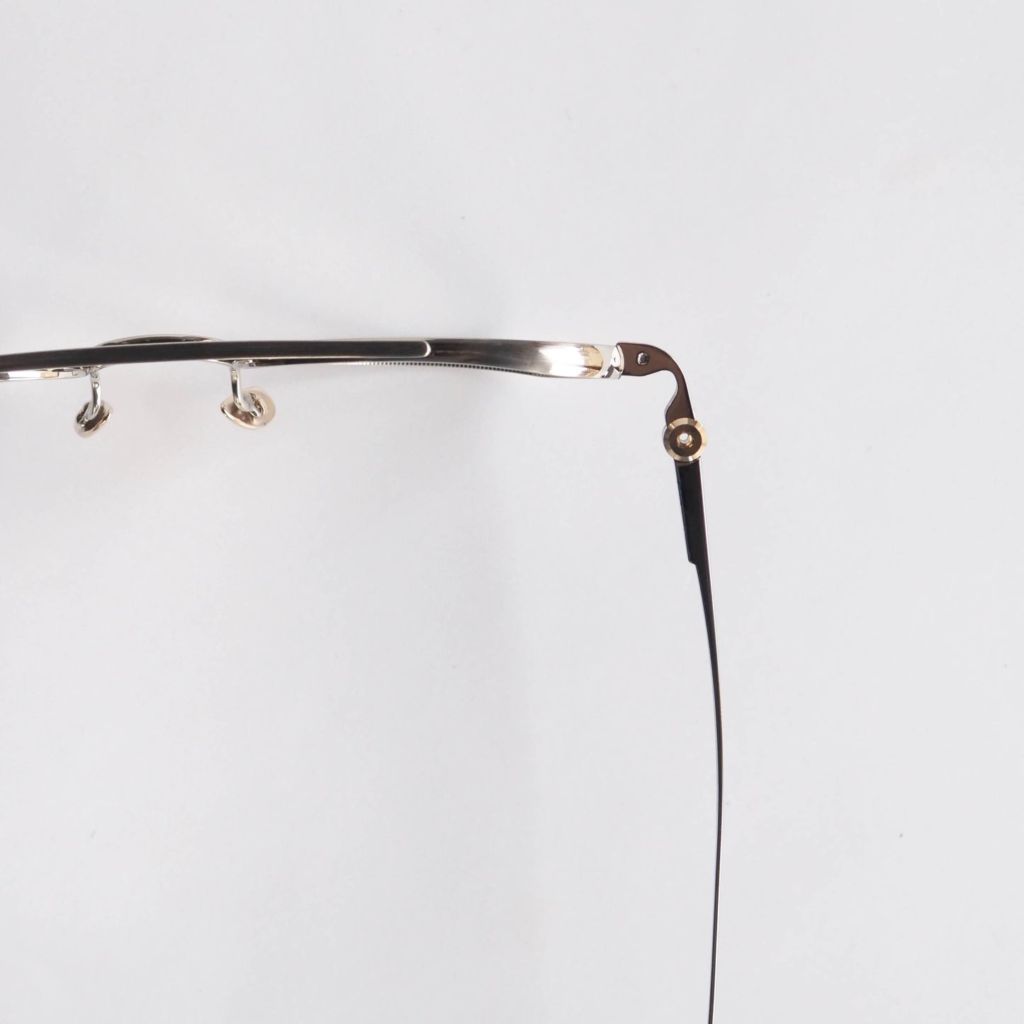 PALM SPRINGS col.02 (Titanium)