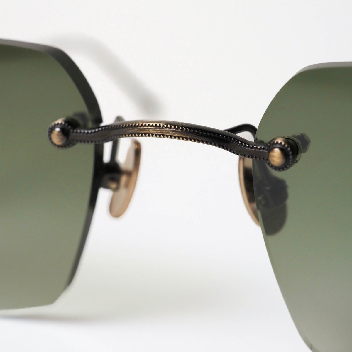 M5008 SUN col.AG