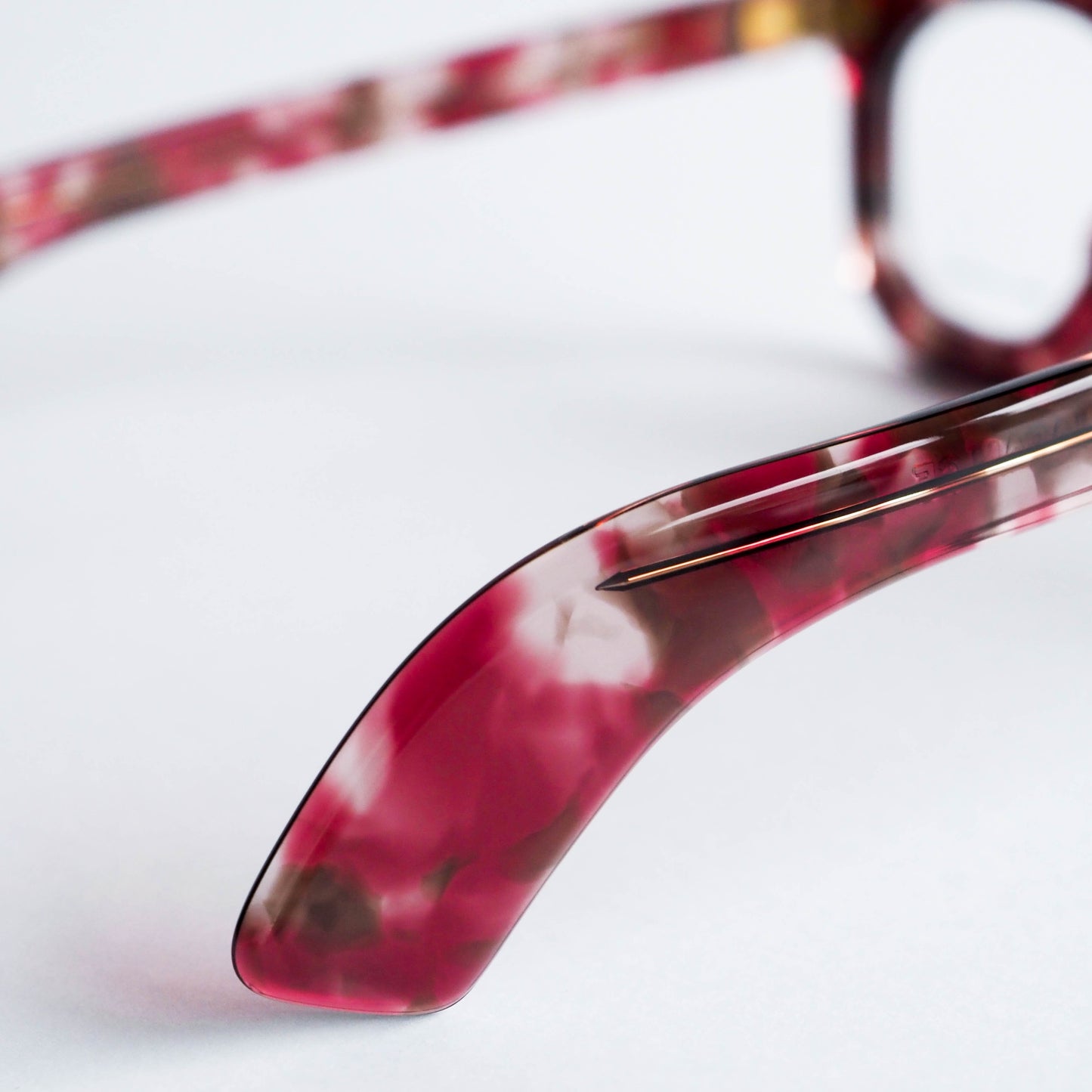 POLITICIAN(44☐25) col.Ruby Rouge