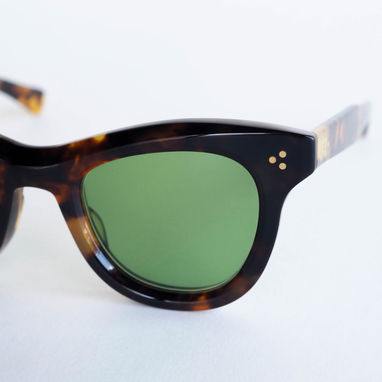 LE CHAT col.Dark Tort