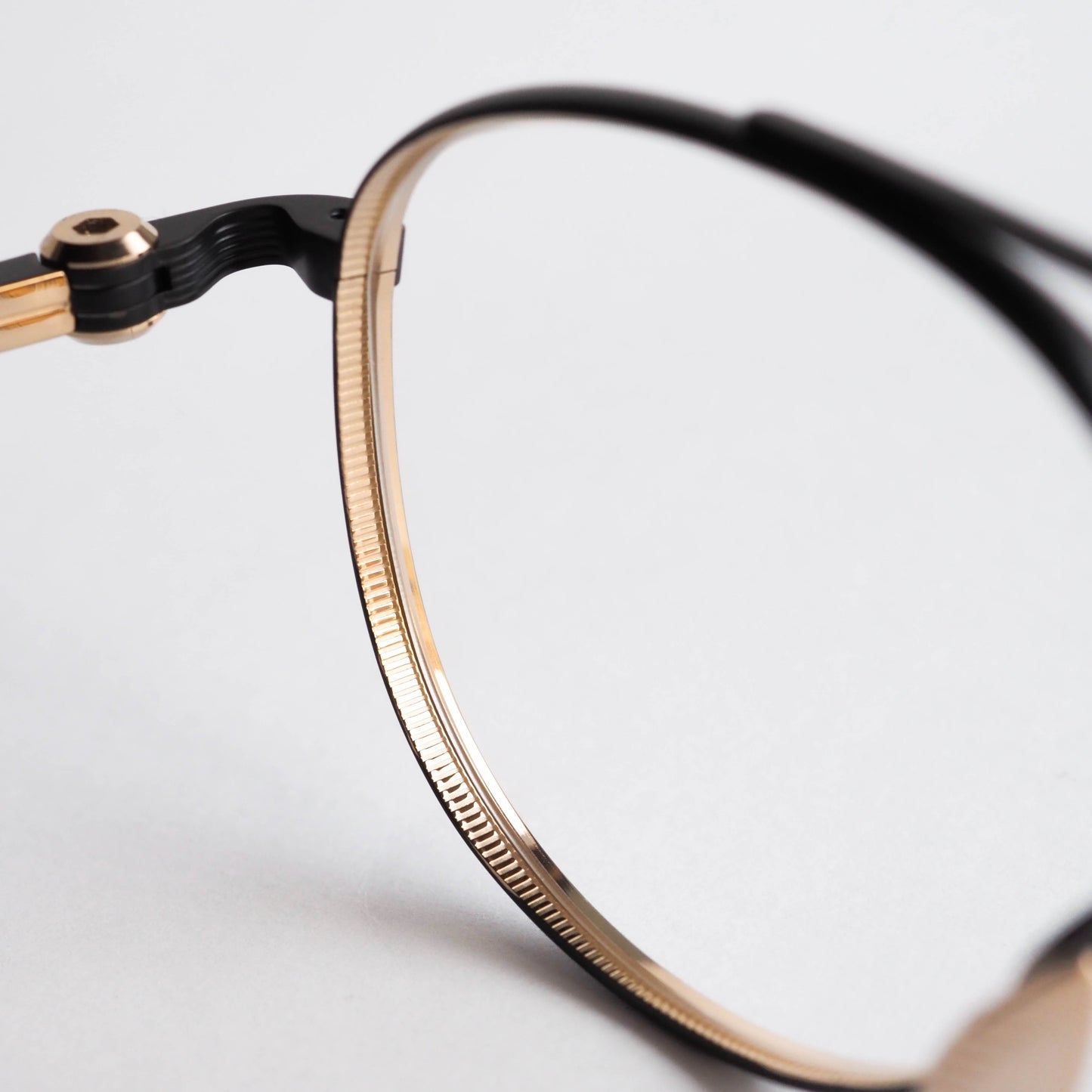 PALM SPRINGS col.03 (Black / White gold)