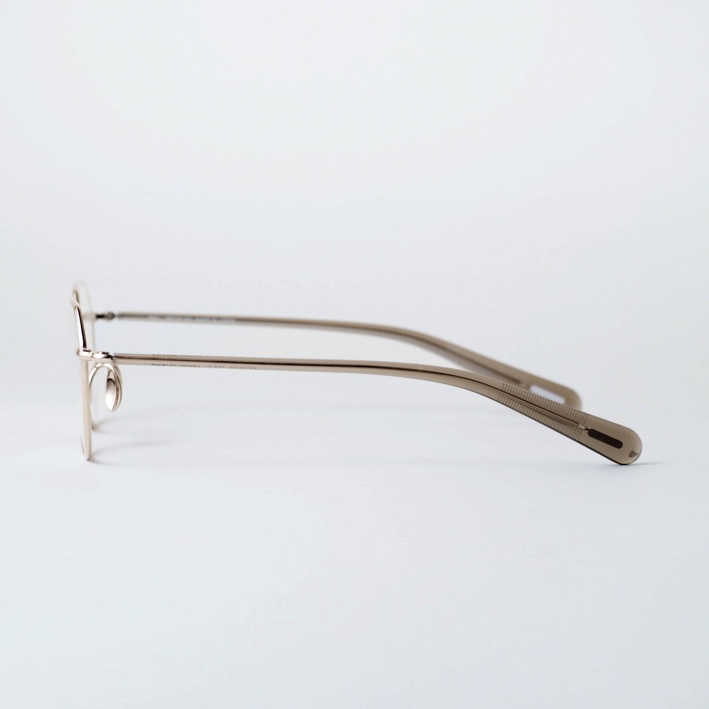 U-178 Harry col.01(White gold / Taupe)