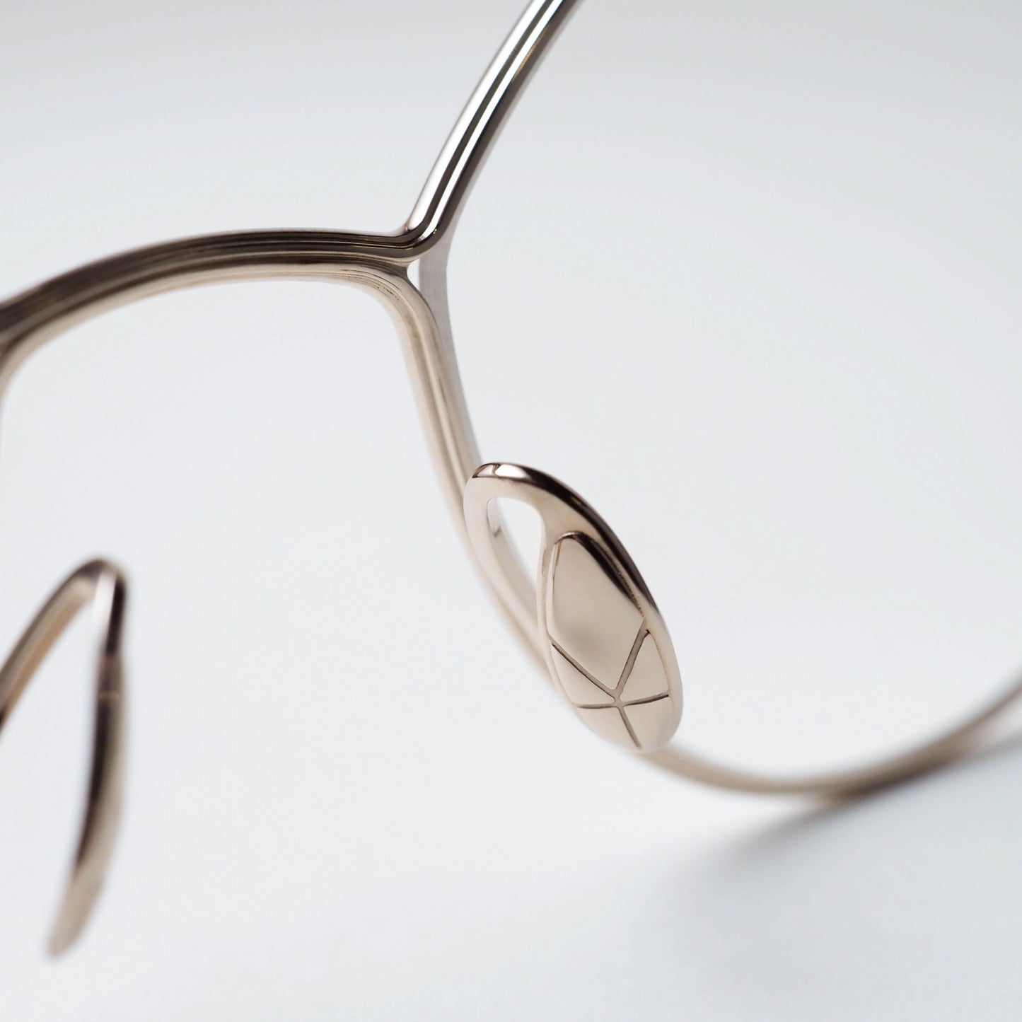 U-178 Harry col.01(White gold / Taupe)