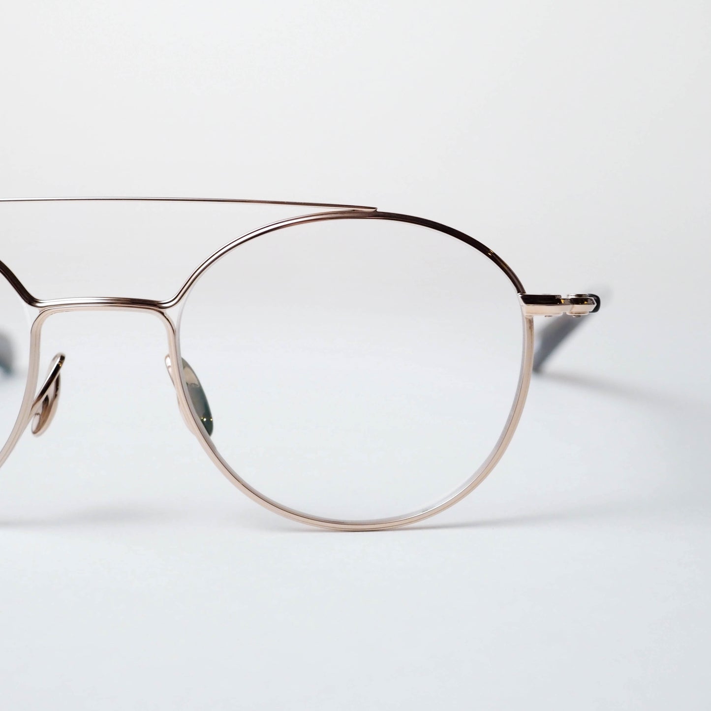 U-177 Aaron col.01(White gold / Taupe)