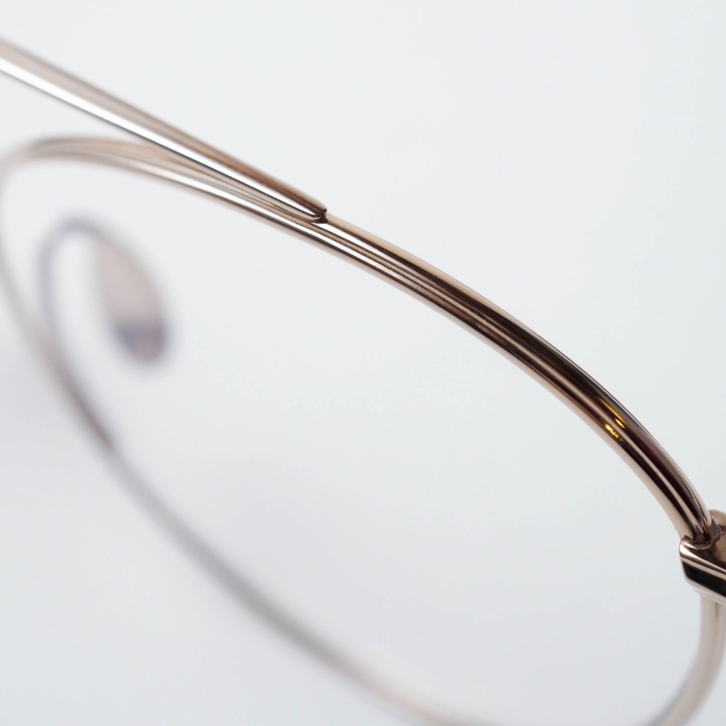 U-177 Aaron col.01(White gold / Taupe)