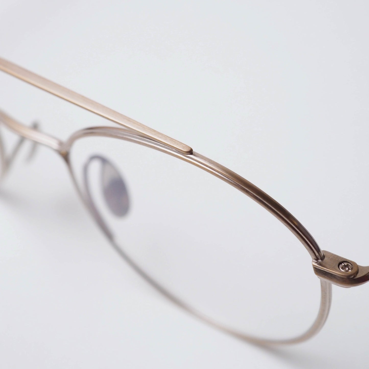 U-177 Aaron col.03(Omomuki / Clear gray)