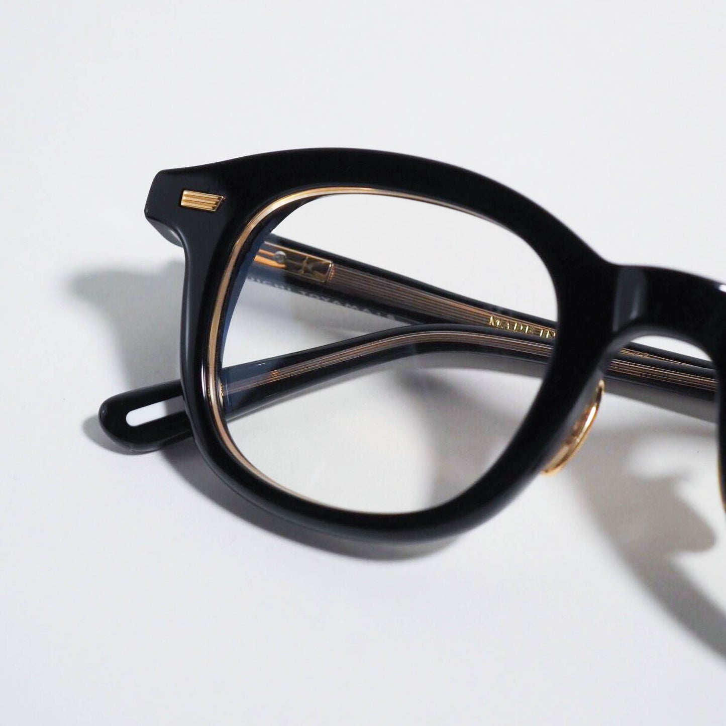 BASTILLE col.01 (Black/Gold)