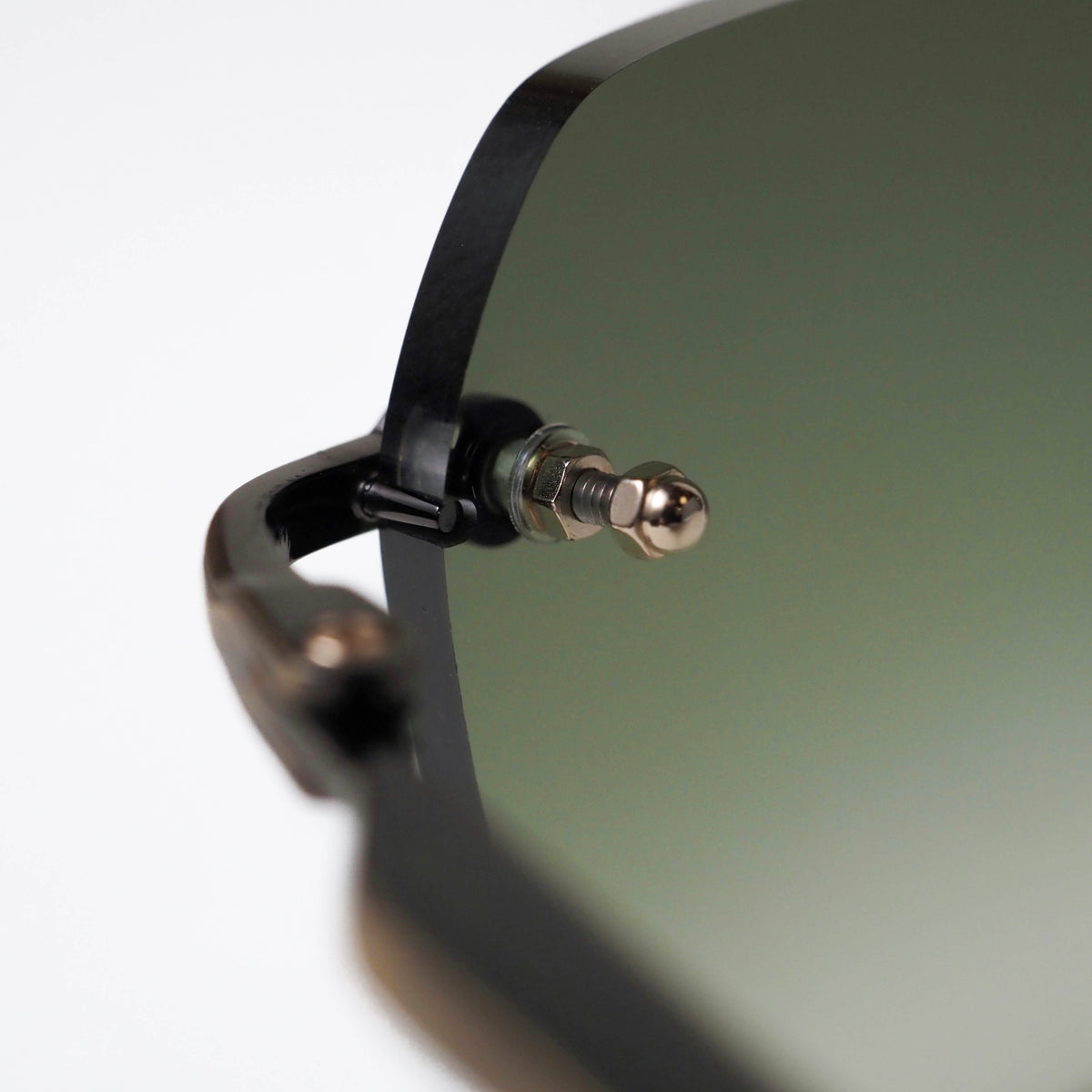 M5008 SUN col.AG