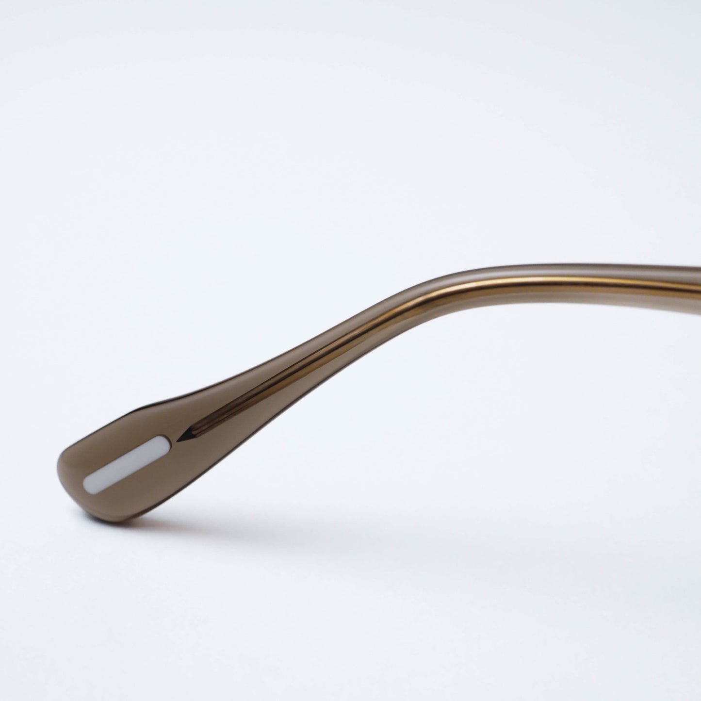 U-128RS IND col.03(Brown / White gold)