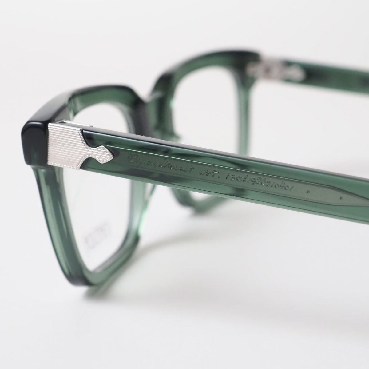 M1043 col.BGN