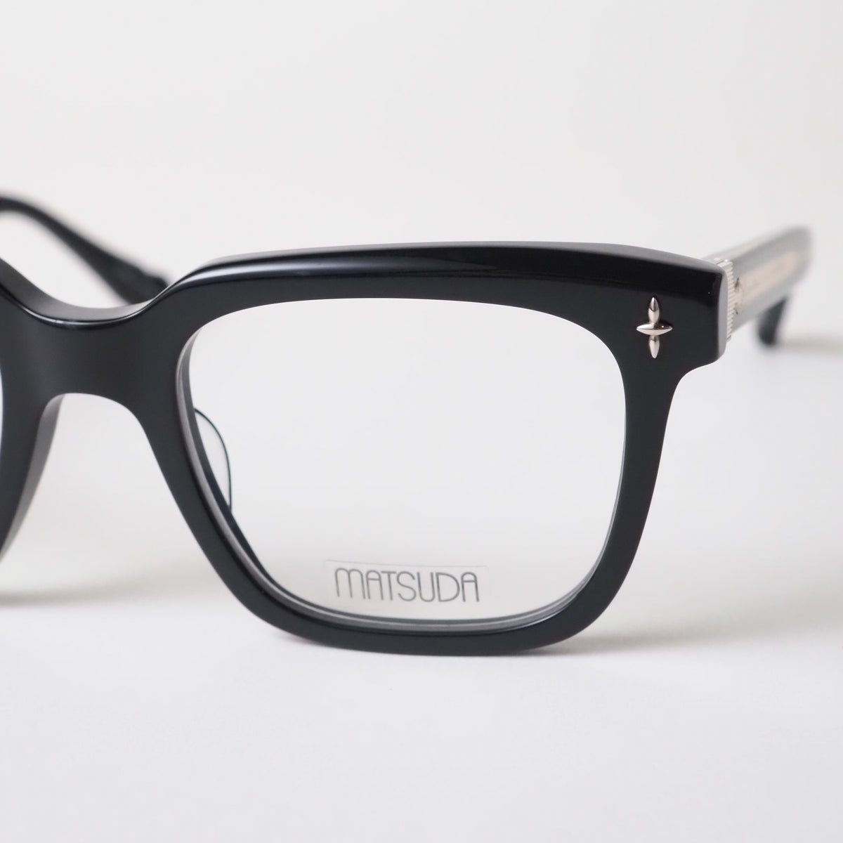 M1043 col.BLK