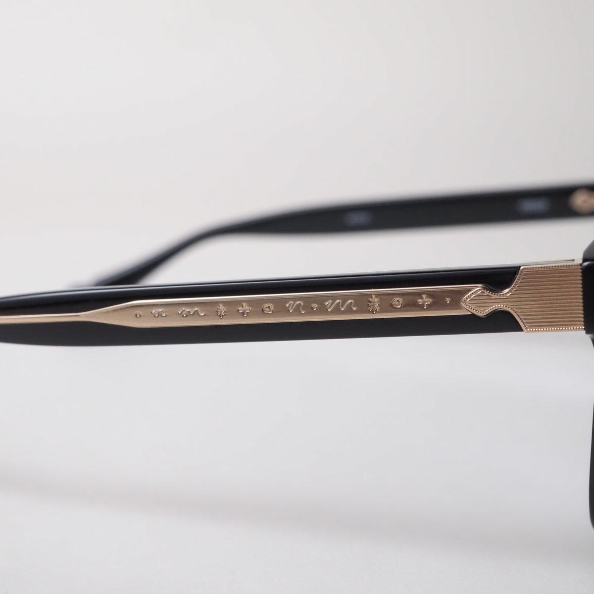M1043 col.BLK