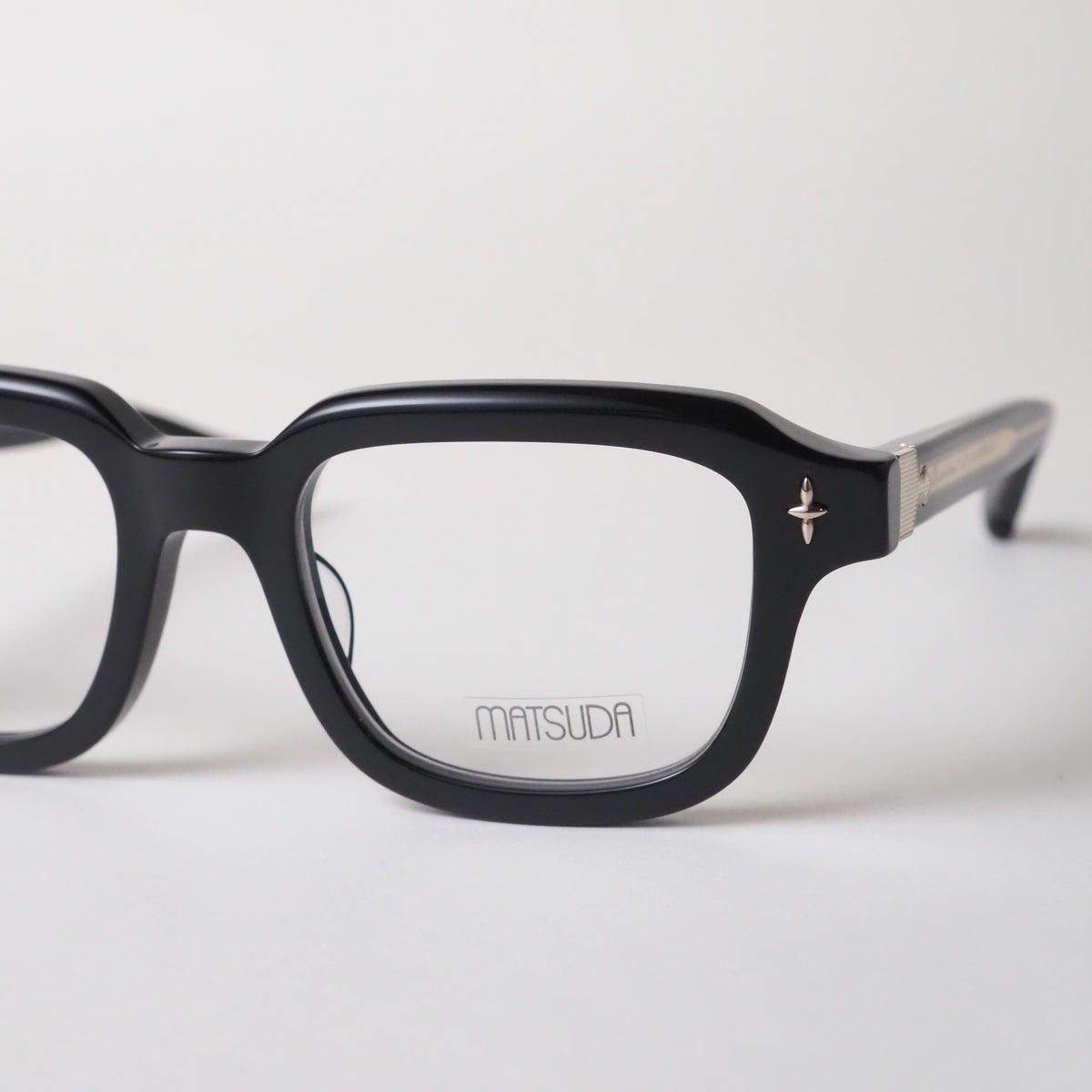 M1044 col.BLK