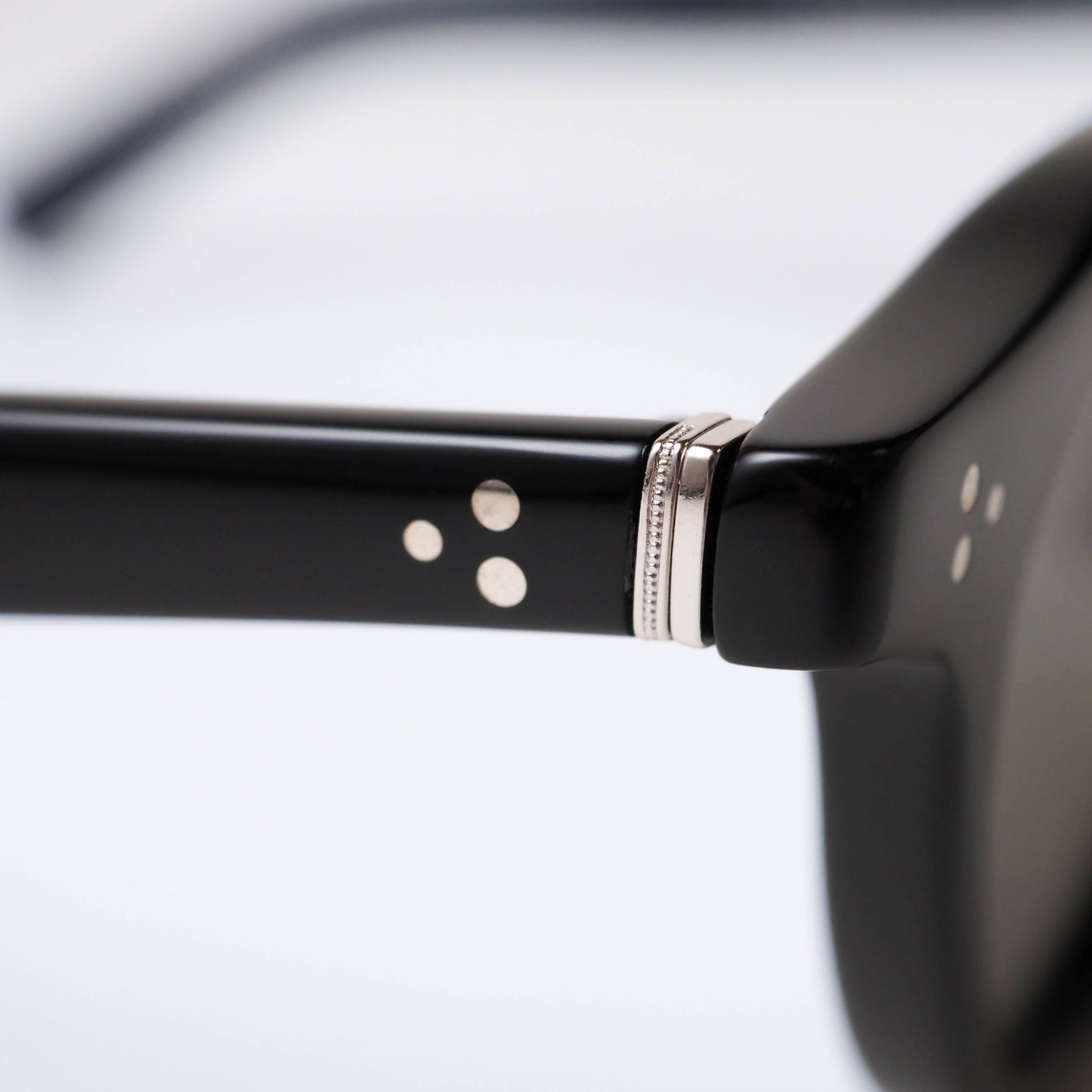 340MR(48) col.100（GM MD.GRY）