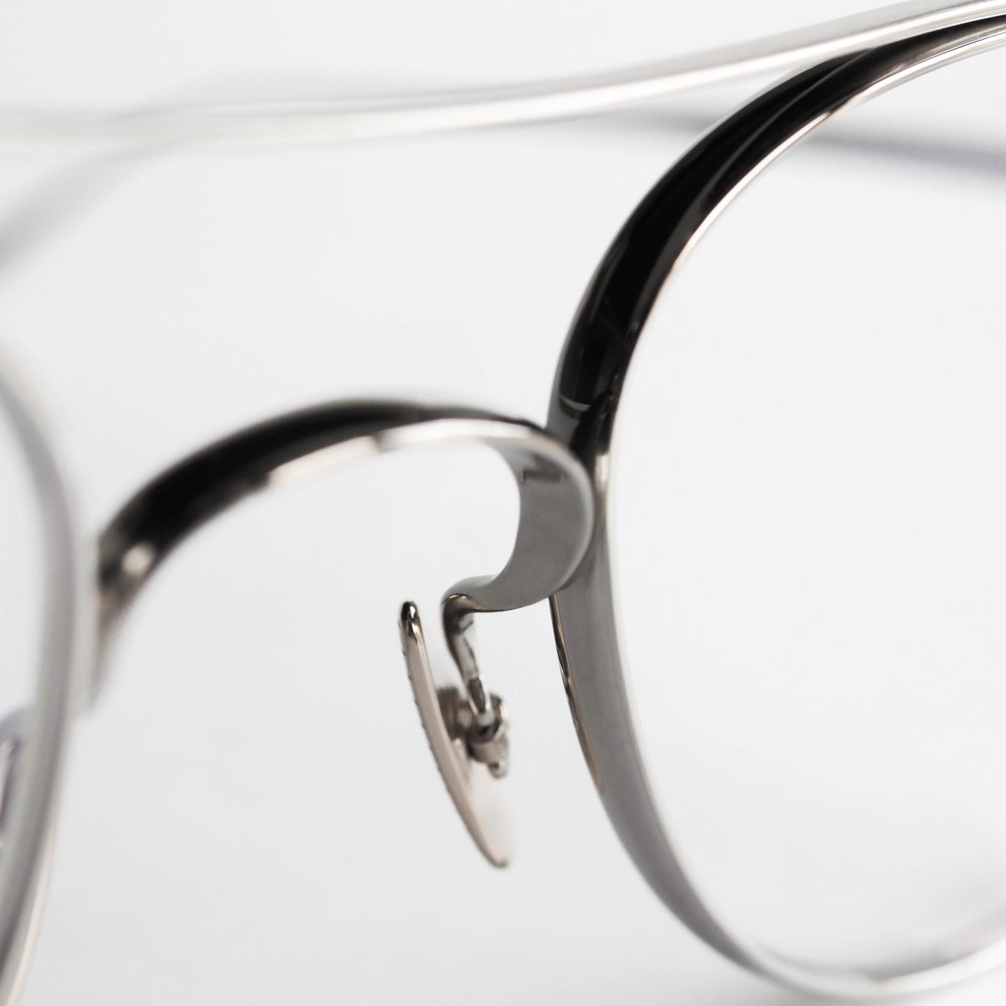 PALM SPRINGS col.02 (Titanium)