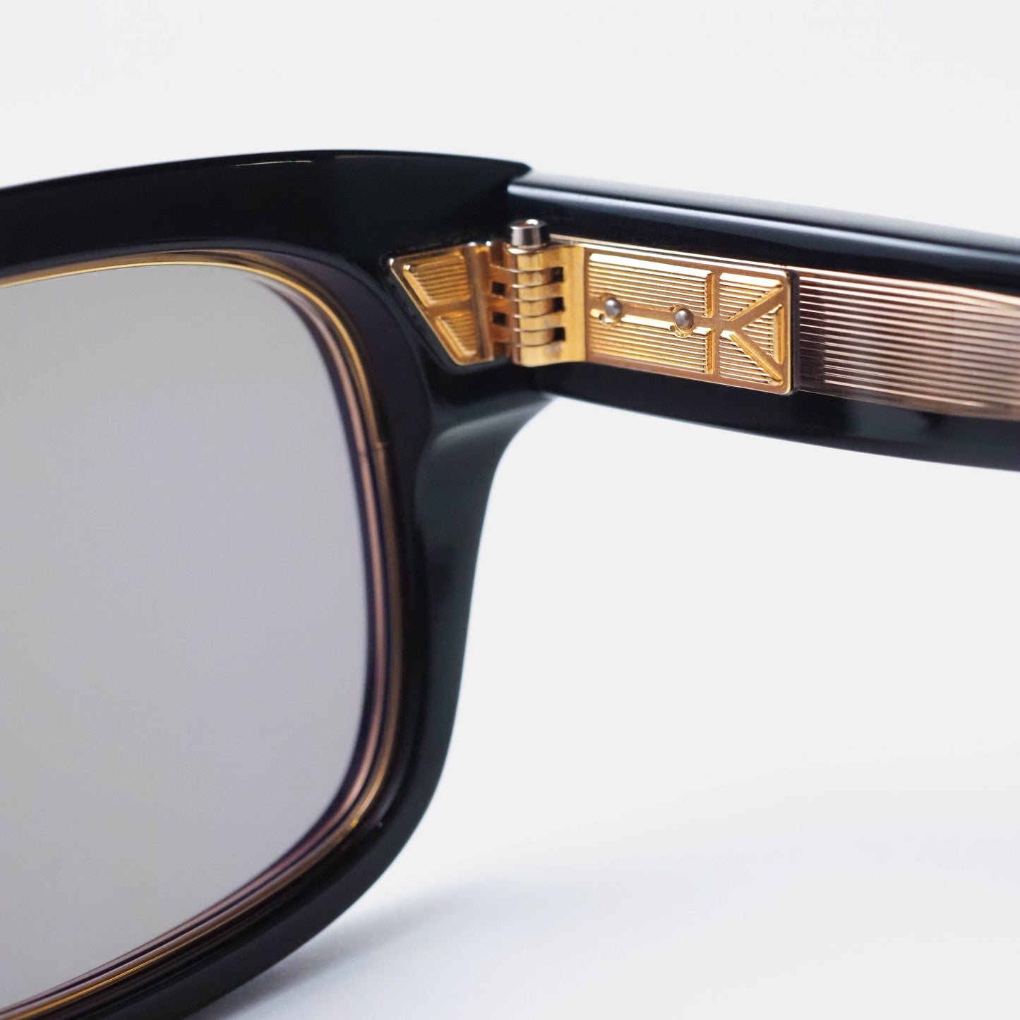 WILLIAMSBURG-SG col.01 (Black / Gold)