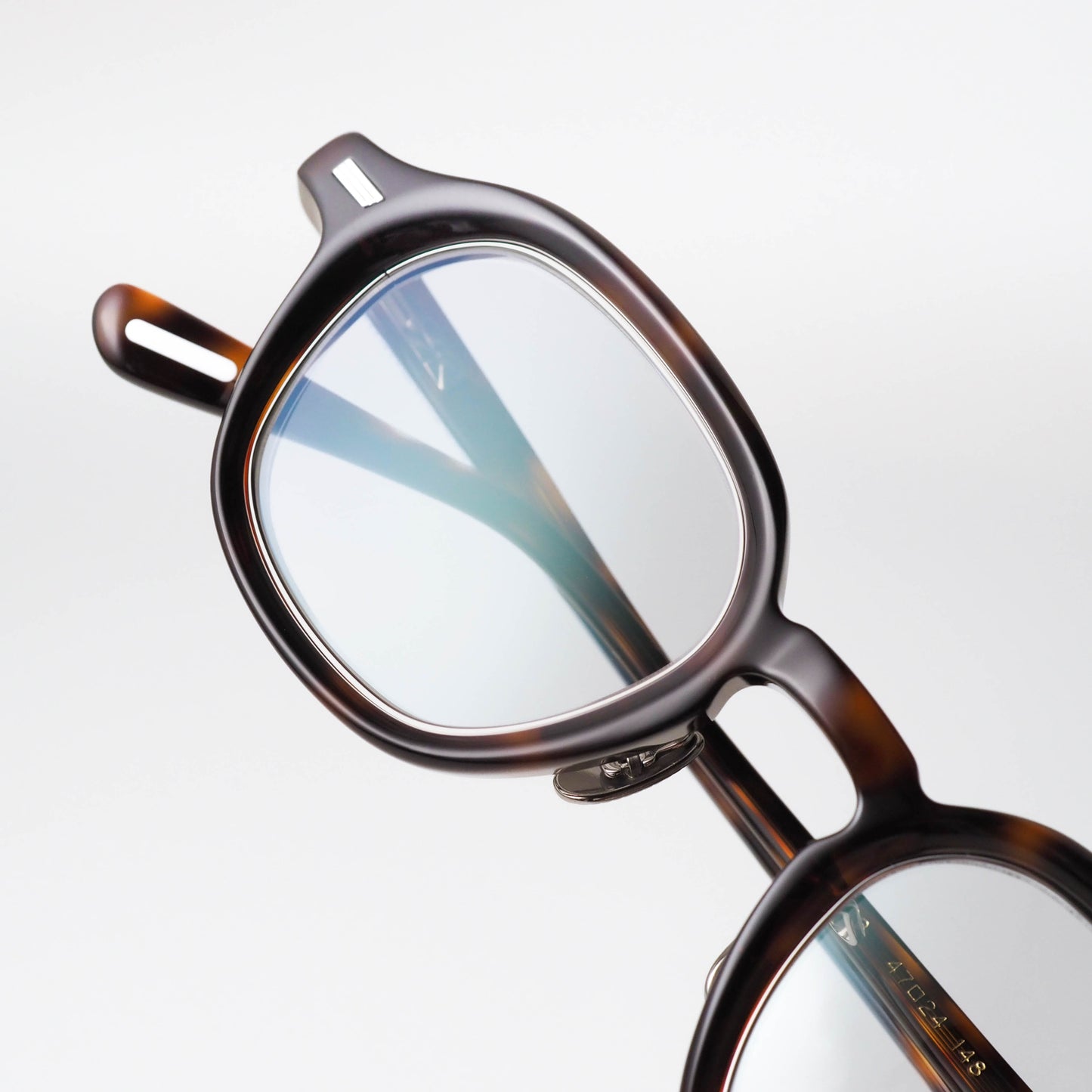 BEACON col.03 (Demi / Silver)