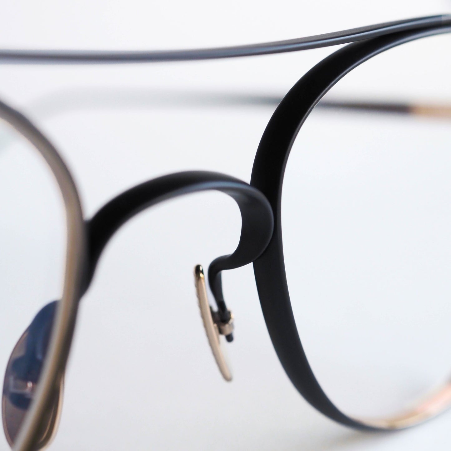 PALM SPRINGS col.03 (Black / White gold)