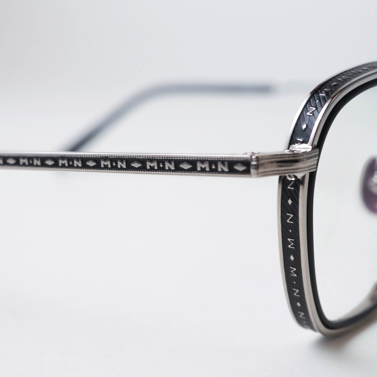 M3101-i col.PW-MBK