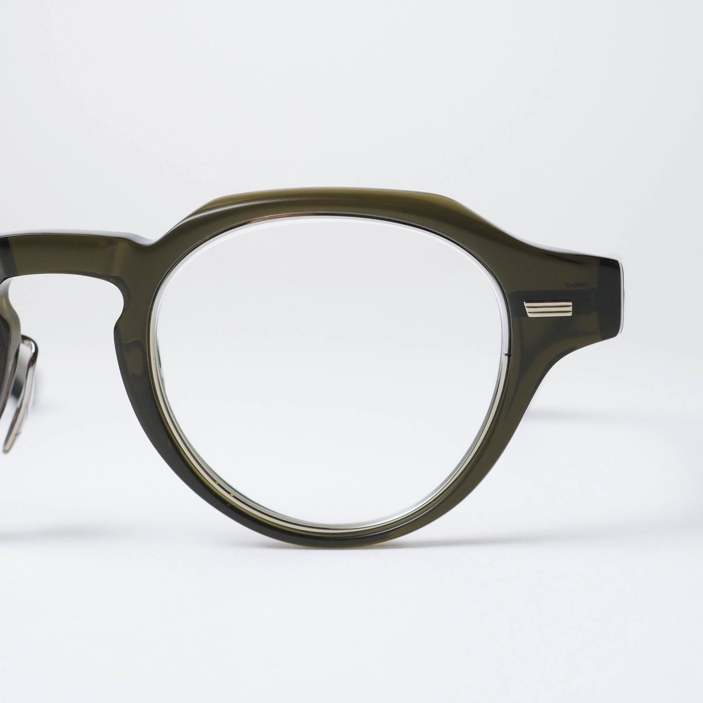 U-129RS DFW col.02(Khaki / Silver)