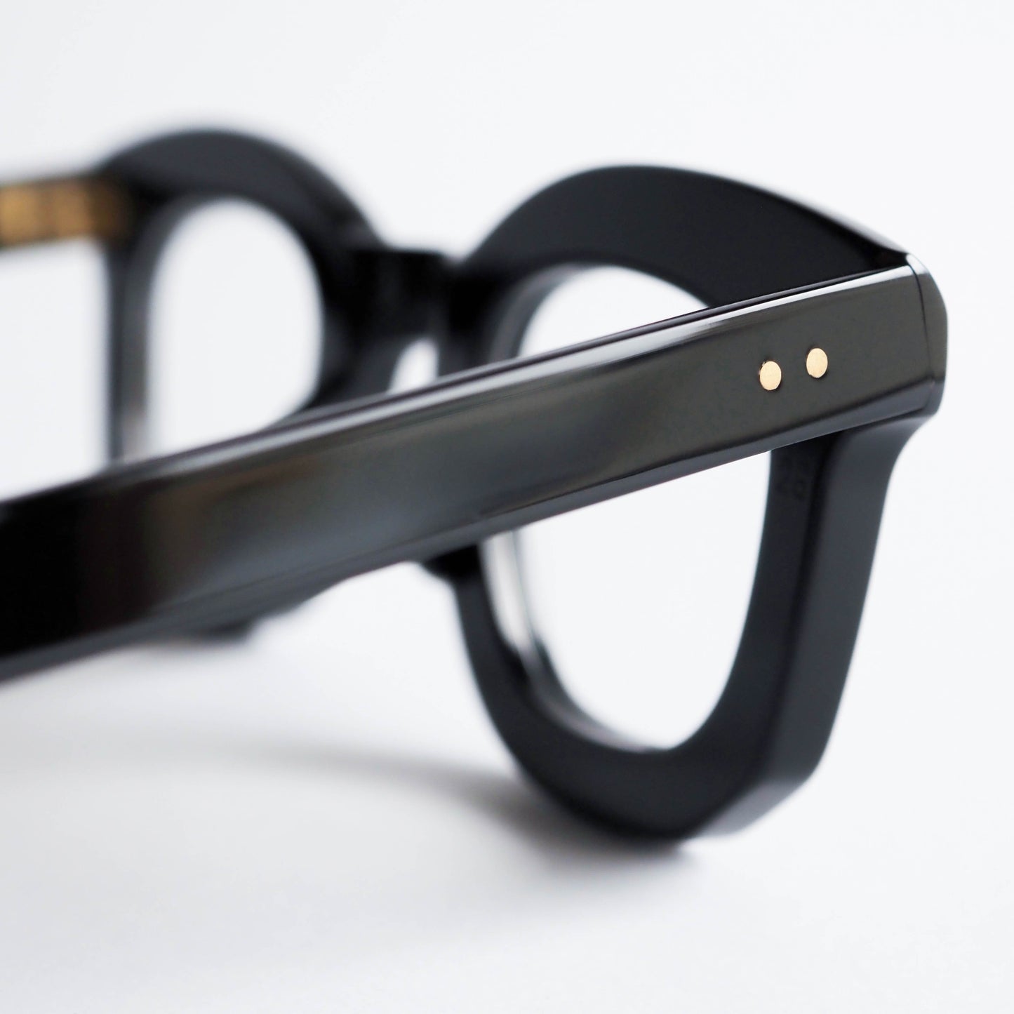 POLITICIAN(42☐28) col.Piano Black