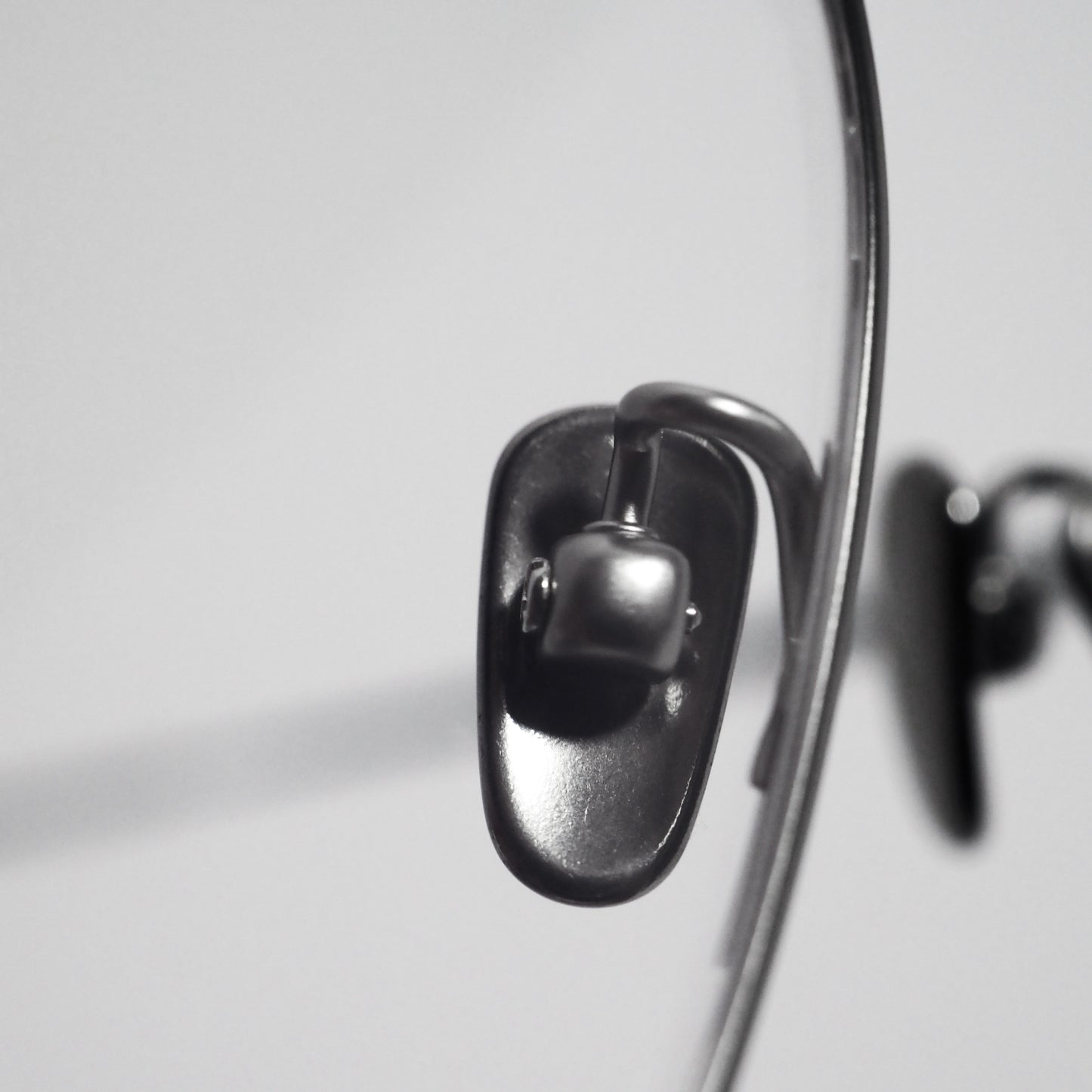 YA-042 col.02（silver / silver matte）