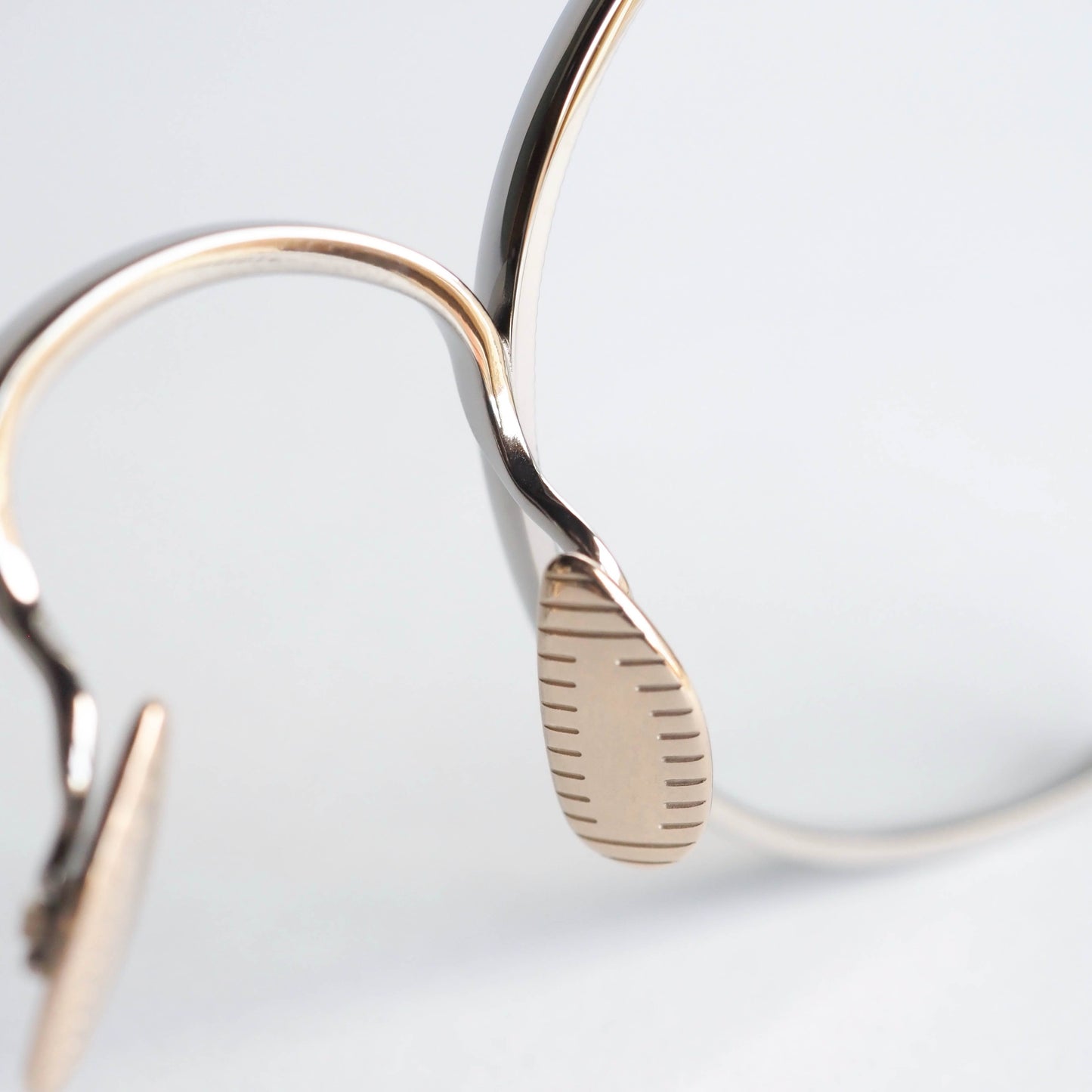 PASADENA col.02 (Titanium)