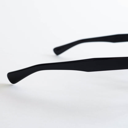 MONSTRE col.Piano Black