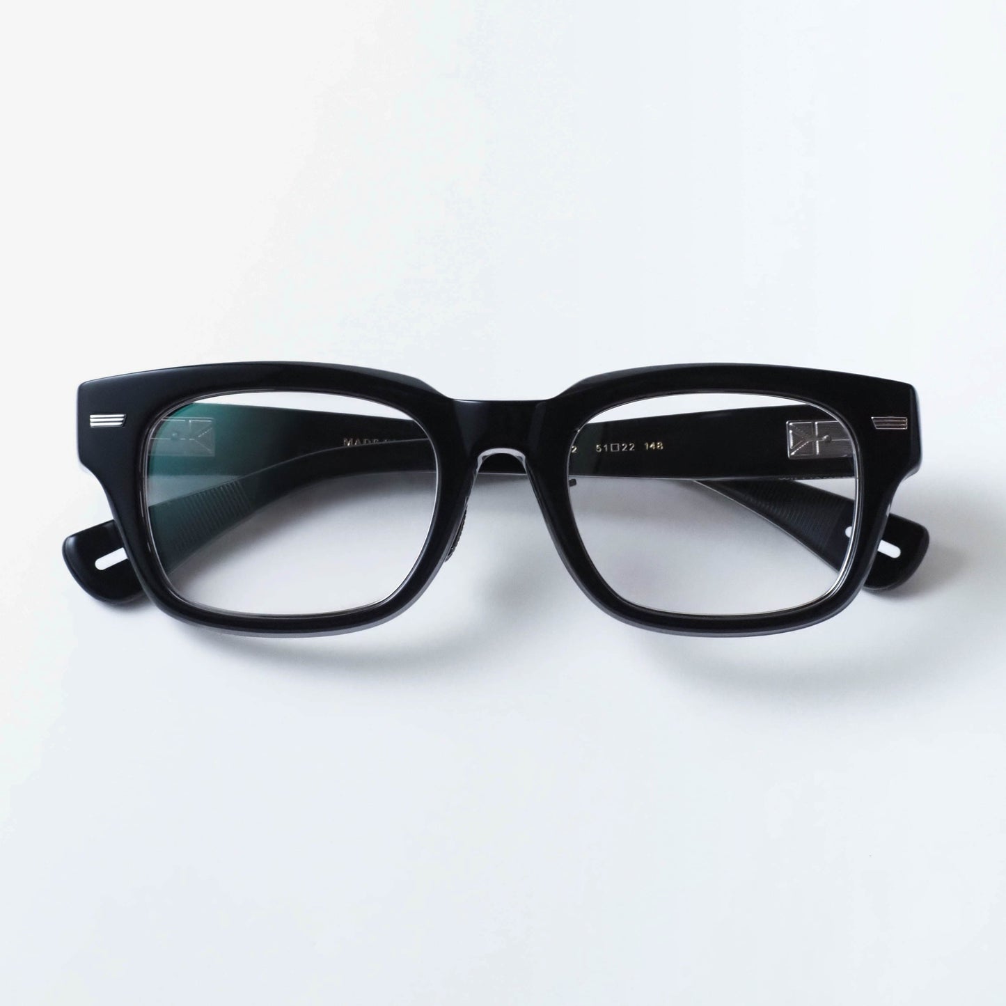 WILLIAMSBURG col.02 (Black Clear / Silver)
