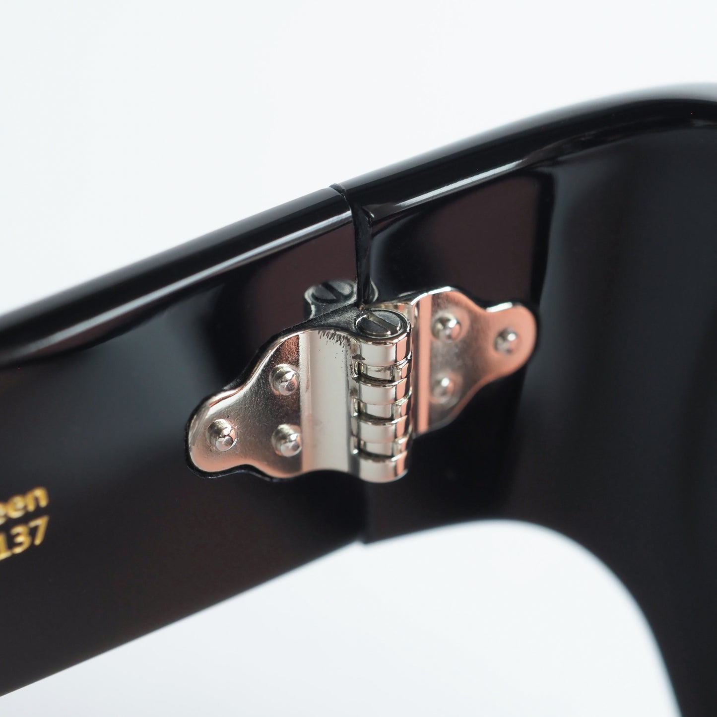 AYREEN col.Black-Wardi