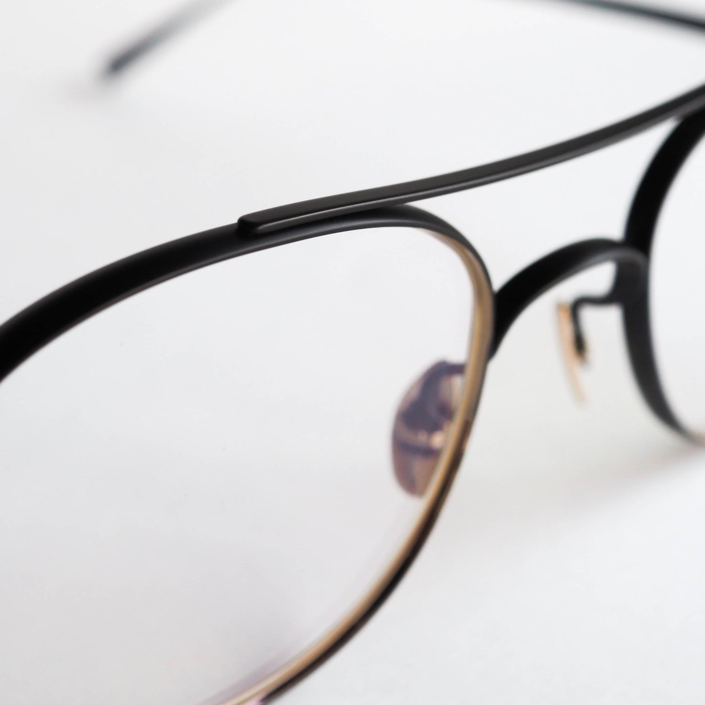 PALM SPRINGS col.03 (Black / White gold)