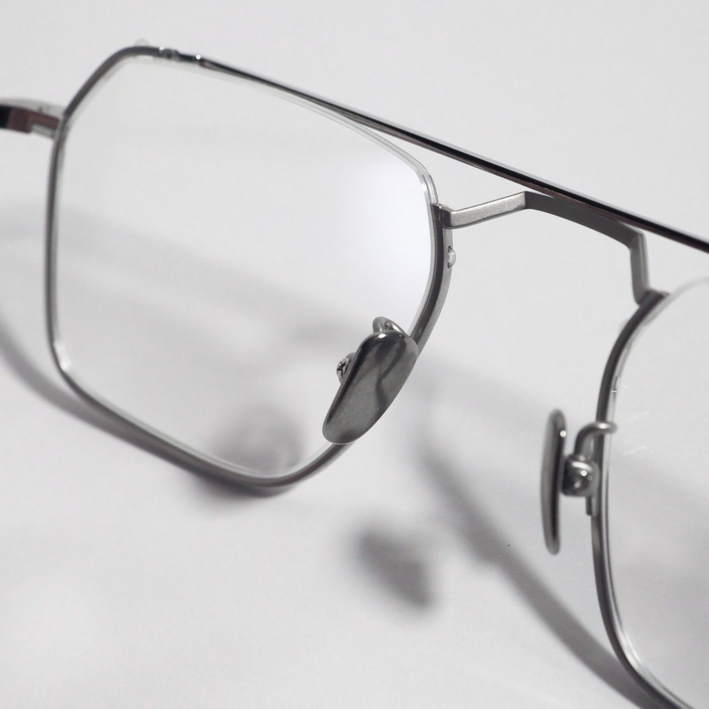 YA-042 col.02（silver / silver matte）