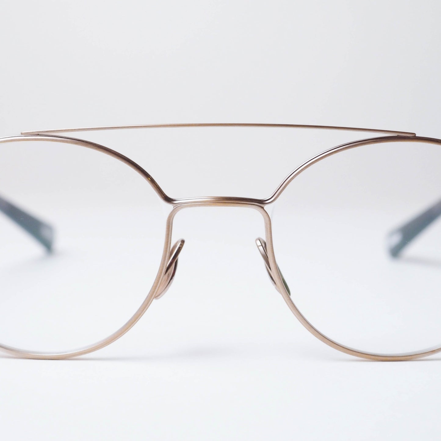 U-177 Aaron col.03(Omomuki / Clear gray)