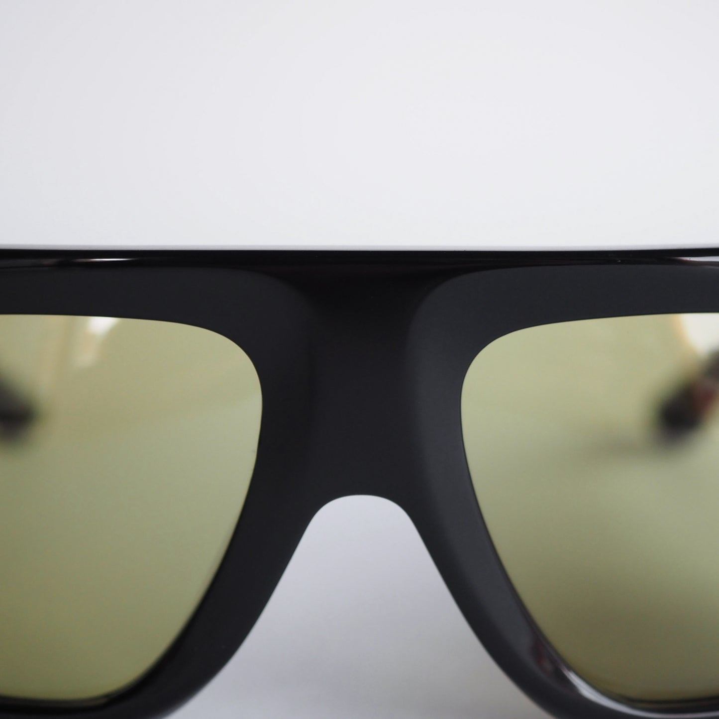 Dhat col.Black-Warm Olive