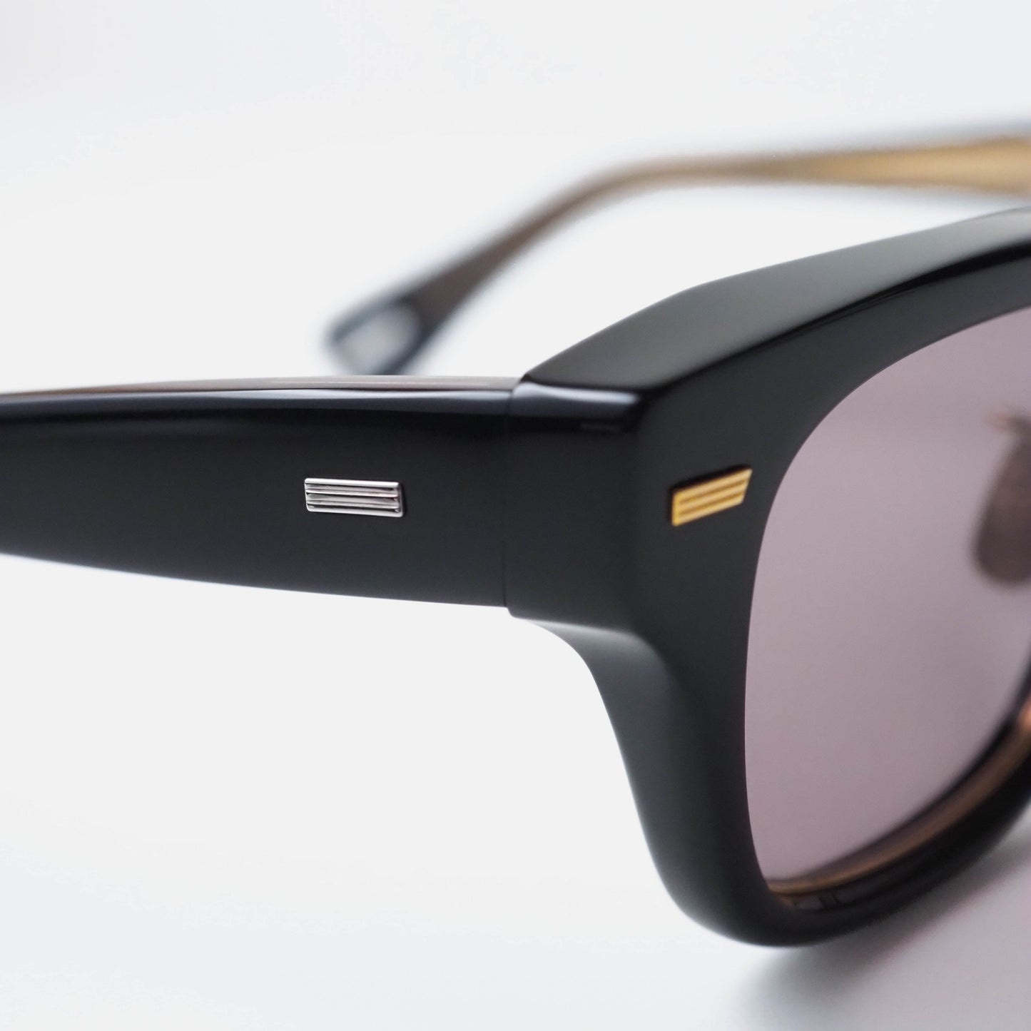 WILLIAMSBURG-SG col.01 (Black / Gold)